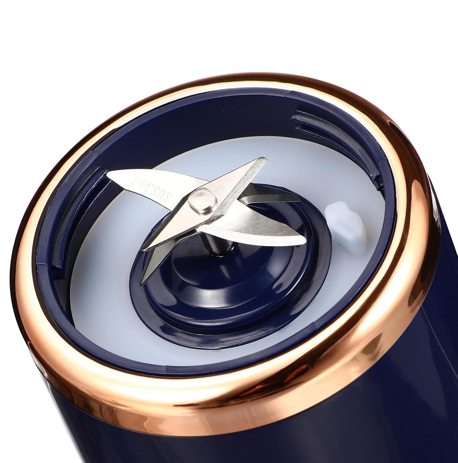 Portable Electric Blender – Rechargeable Smoothie & Juice Maker